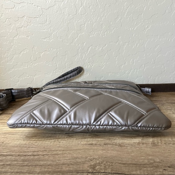 LUG Dazzle SE Crossbody bag Metallic Pearl - Picture 11 of 13